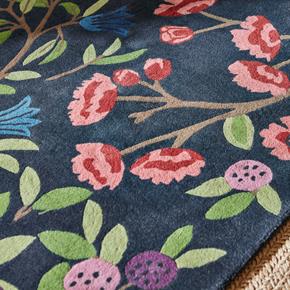 Vlněný koberec Sanderson Foraging indigo 146618