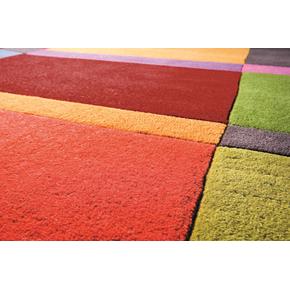 Ručně tuftovaný kusový koberec Patch 181.003.990