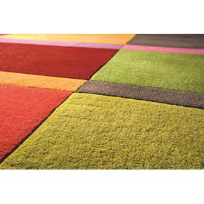 Ručně tuftovaný kusový koberec Patch 181.003.990