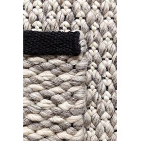 Ručně tkaný kusový koberec Solid 243.001.900
