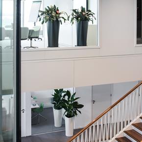 Samozavlažovací květináč Lechuza Delta 30 antracit