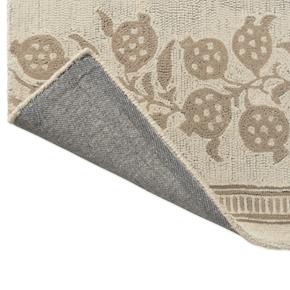 Moderní vlněný koberec Sanderson Annar flax 148001