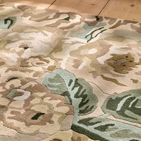 Vlněný kusový koberec Sanderson Rose&Peony birch 045001