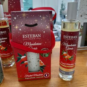 Esteban vánoční svíčka ve skle Mandarine Givrée 180g  