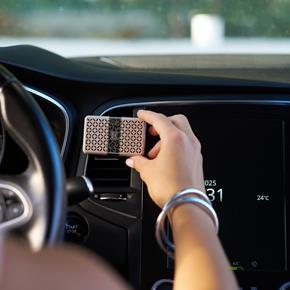 Esteban vonný difuzér do auta - pouzdro Leopard