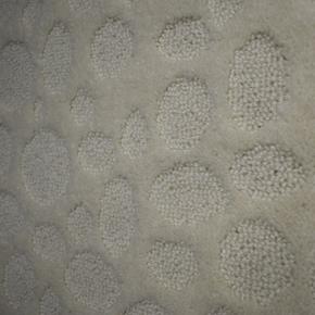 Jednobarevný vlněný koberec Osta Metro 80145/100 - 135 x 200