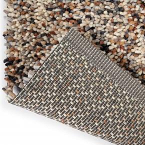 Moderní vlněný kusový koberec B&C Dots terrazzo170401
