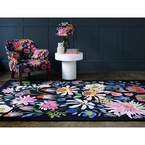 Moderní květovaný koberec Bluebellgray Zinnia 16505
