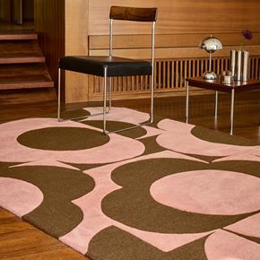 Moderní kusový koberec Orla Kiely Prism Flower pink-terracota 158002