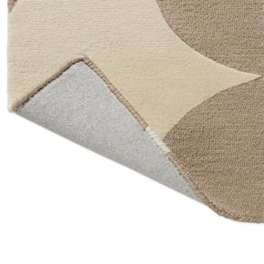 Moderní kusový koberec Orla Kiely Prism Flower mushroom-ecru 158009