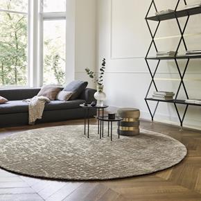 Jednobarevný kusový koberec B&C Twinset Urban taupe 022101