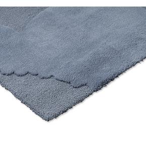 Jednobarevný vlněný koberec Marimekko Iso Unikko modrý 132308