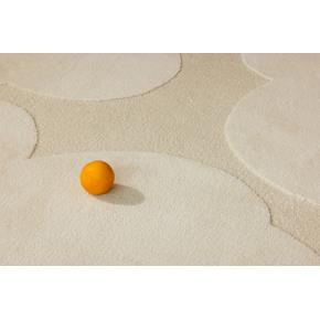 Designový vlněný koberec ISO Marimekko Unikko přírodní bílá 