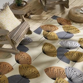 Outdoorový koberec Sanderson Dandelions clocks ochre/silver 445803