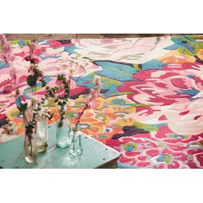 Vlněný kusový koberec Sanderson Rose&Peony cerise 45005