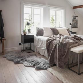 Skinnwille Home Collection kožešinová předložka Gently světle šedá