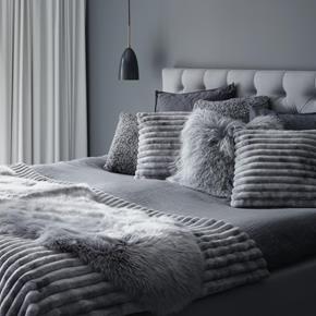 Skinnwille Home Collection kožešinová předložka Gently světle šedá