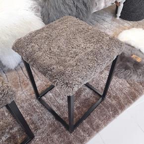 Skinnwille Home Collection stolička Sahara