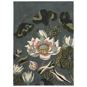Vlněný květinový koberec Wedgwood Waterlily round midnight pond 038608